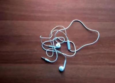 سه ترفند برای حل مشکل گره خوردن سیم ها سه ترفند برای حل مشکل گره خوردن سیم ها